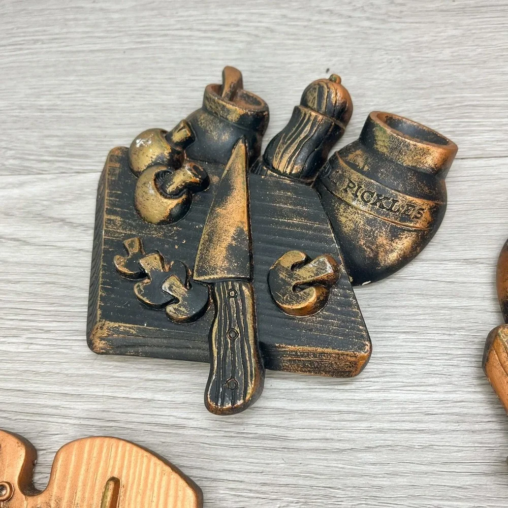 Vintage Chalkware Kitchen Wall Plaques:‎ 3D Country Kitchen Decor